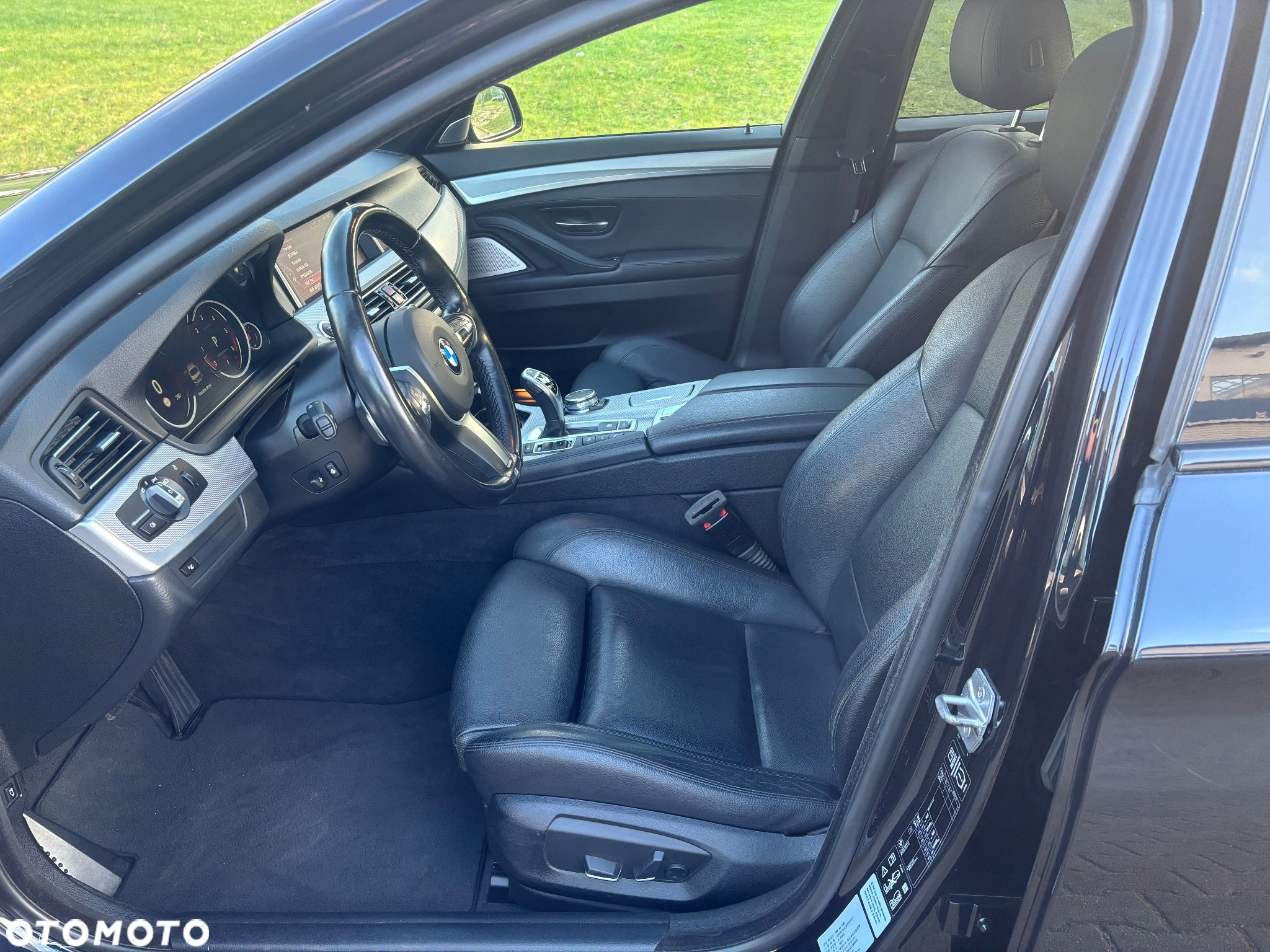 BMW Seria 5 M550d xDrive - 8