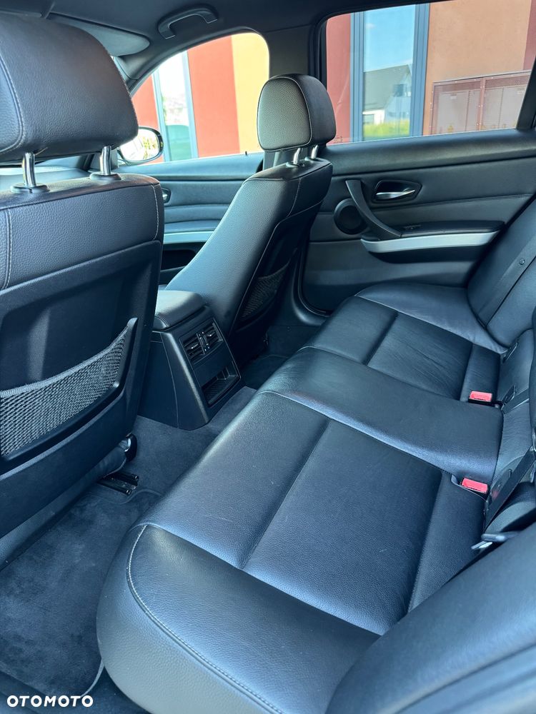 BMW Seria 3 318i Edition Sport - 24