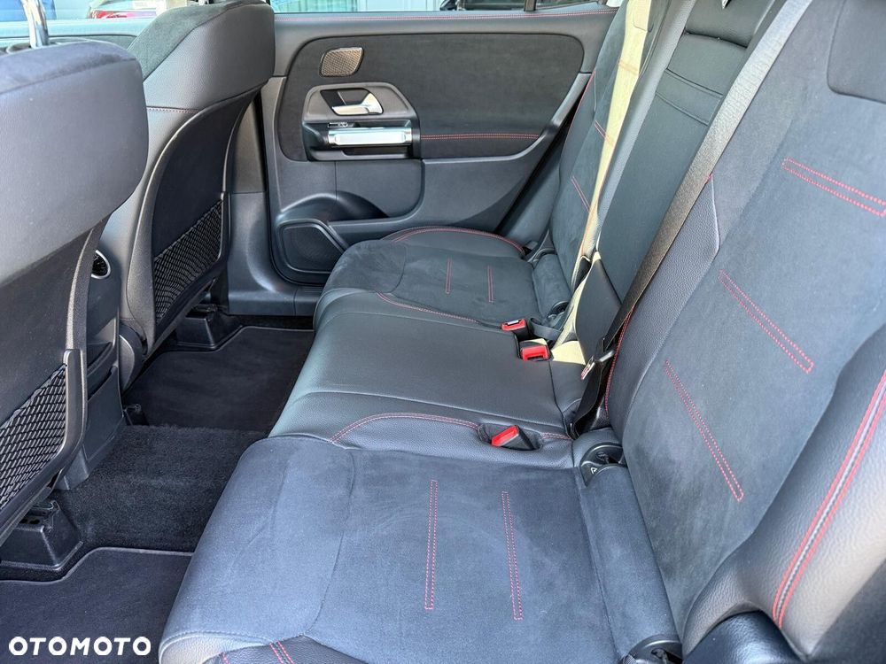 Mercedes-Benz GLB 200 AMG Line 7G-DCT - 10