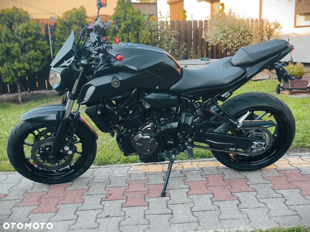 Yamaha MT - 17