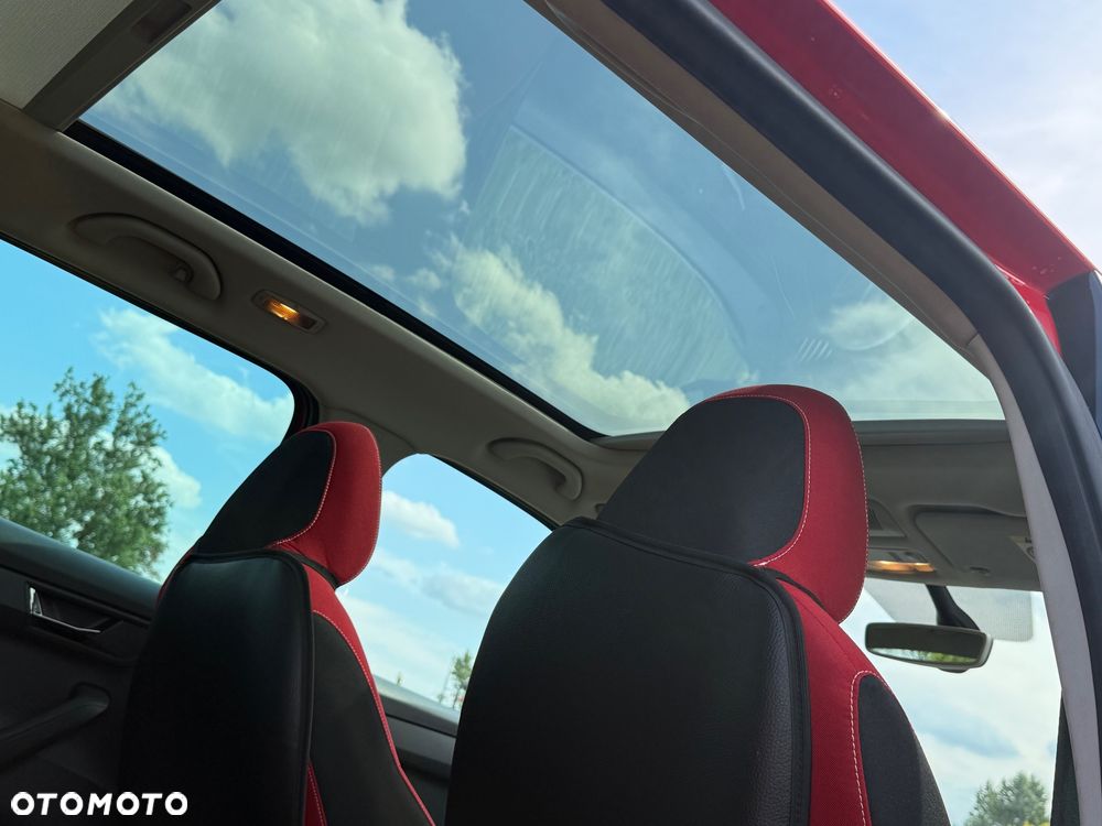 Skoda Fabia 1.2 TSI Monte Carlo - 18