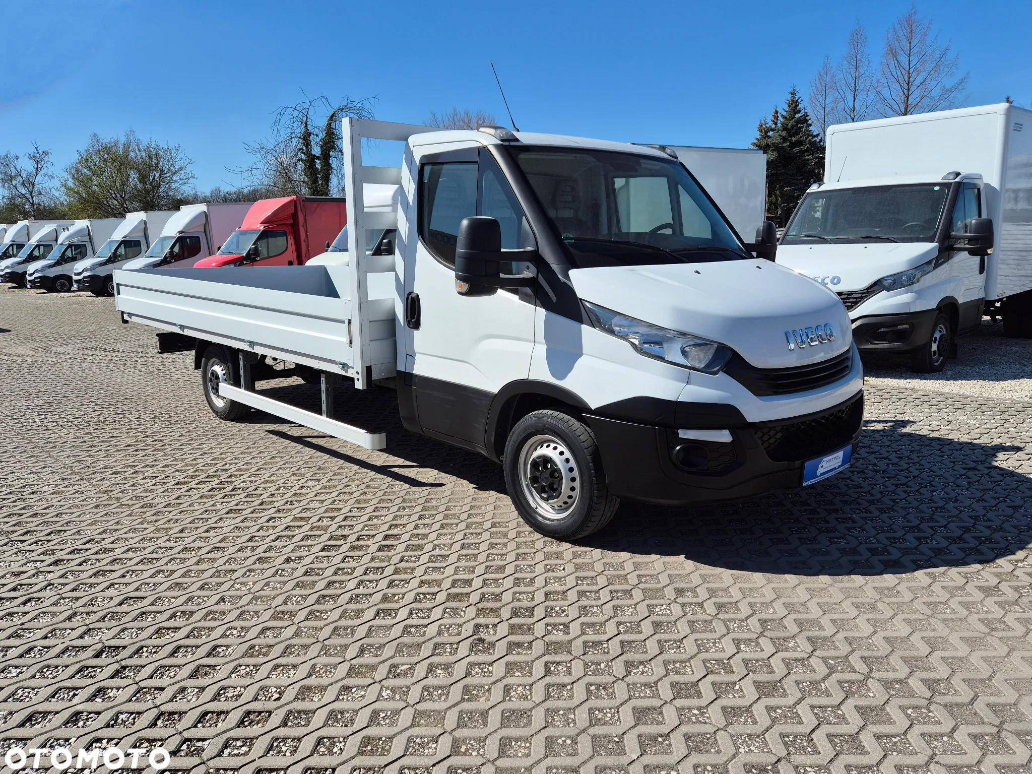 Iveco Daily 35S16, skrzynia 4,40 x 2,30m, klimatyzacja - 3