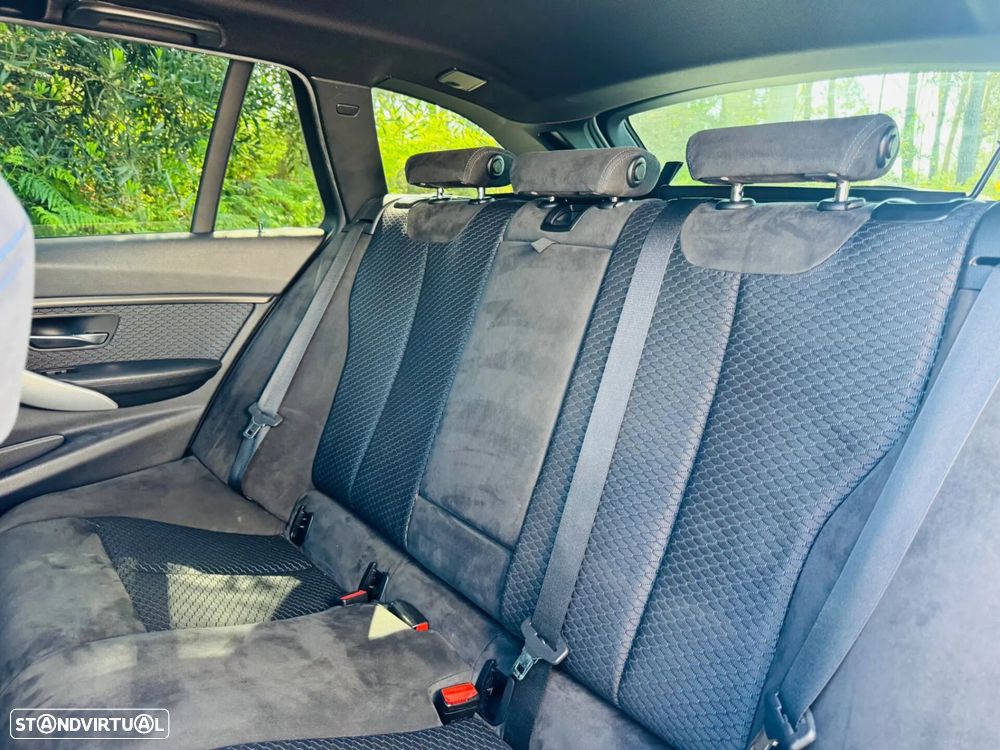 BMW 320 d Auto Pack M - 38