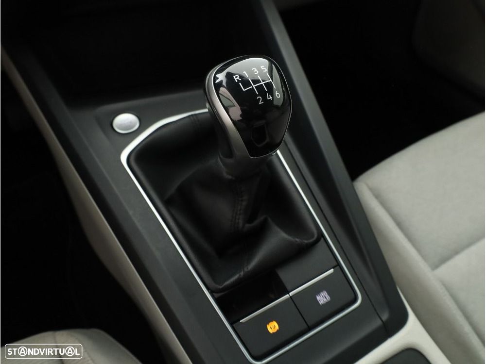 VW Golf 2.0 TDI Life - 20