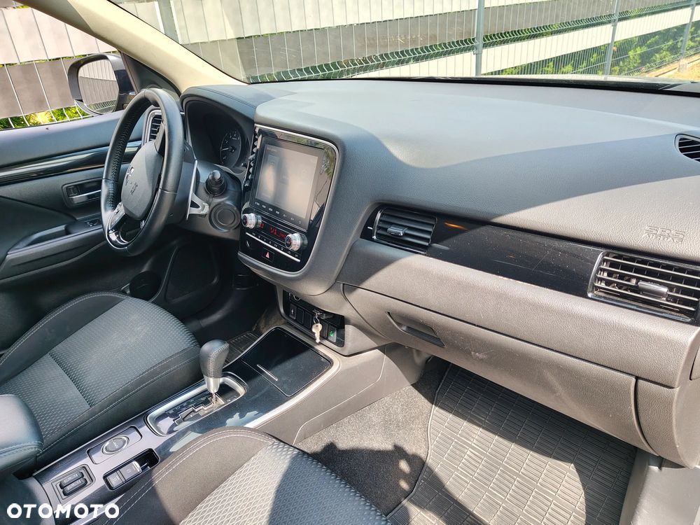 Mitsubishi Outlander 2.0 Intense + SDA 4WD CVT - 20