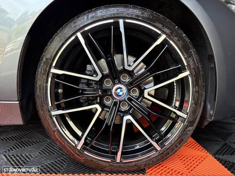 BMW 320 d xDrive Aut. Sport Line - 4
