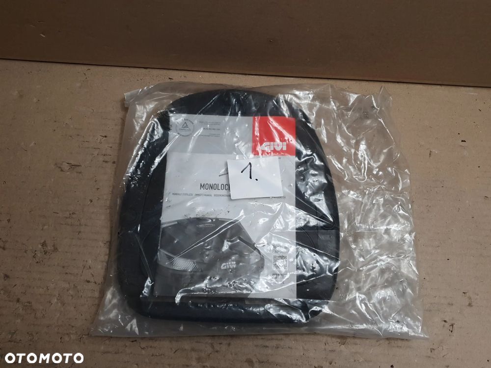 Stelaż płyta pod kufer centralny GIVI Monolock NOWY! - 1