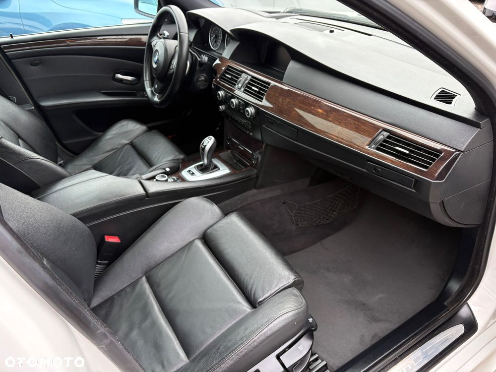 BMW Seria 5 530d Edition Sport - 9