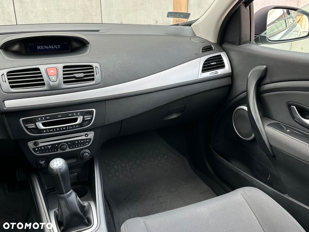Renault Megane 1.6 16V Color Edition - 6