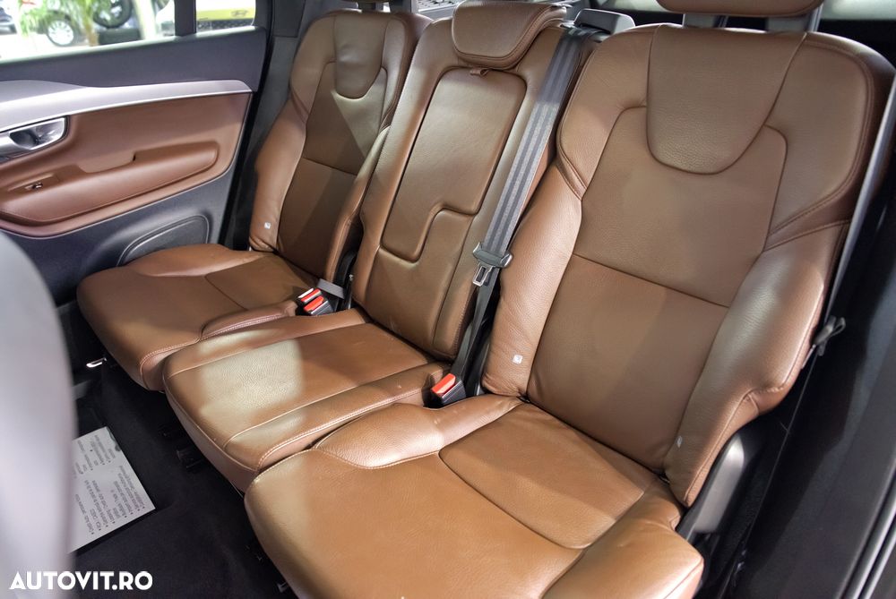 Volvo XC 90 B5 D AWD Geartronic Momentum Pro - 26