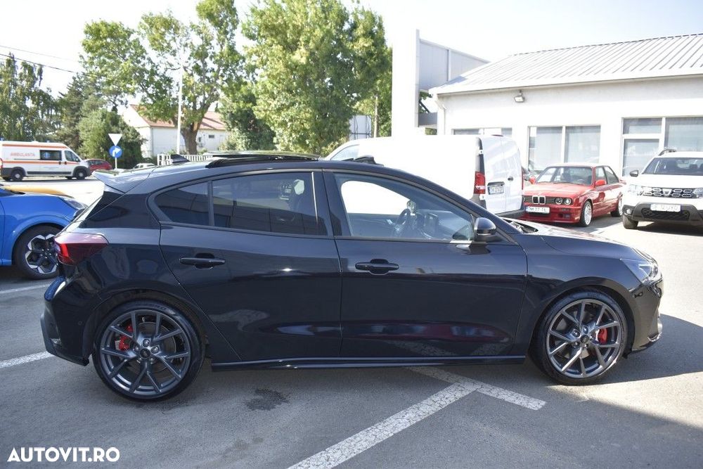 Ford Focus - 9