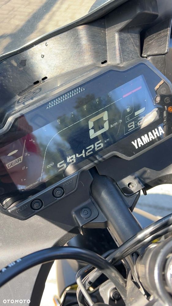 Yamaha YZF - 13