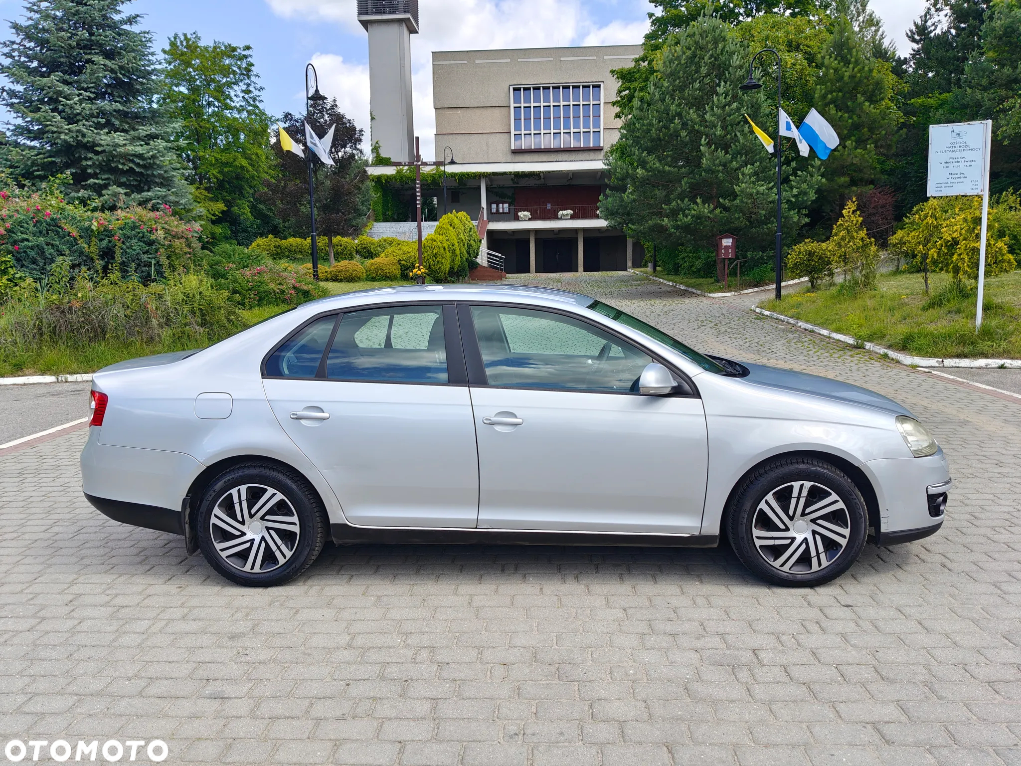 Volkswagen Jetta 1.6 FSI Comfortline - 5