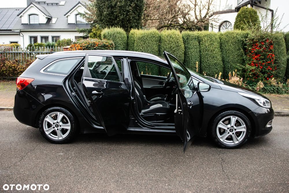 Kia Ceed 1.6 GDI Dream-Team Edition - 8