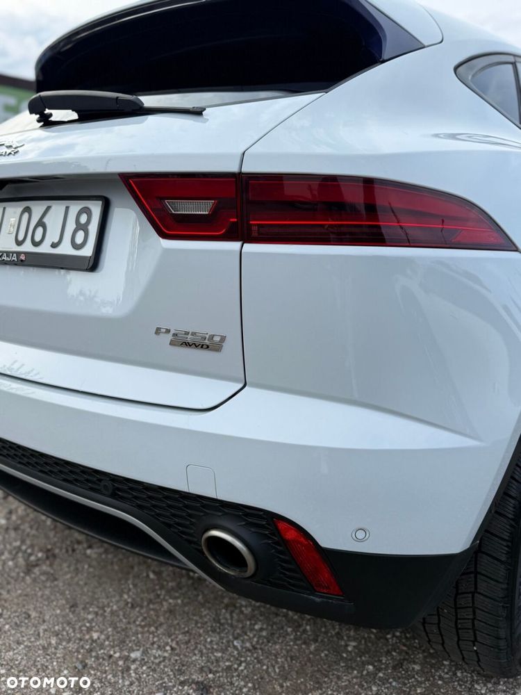 Jaguar F-Pace - 11