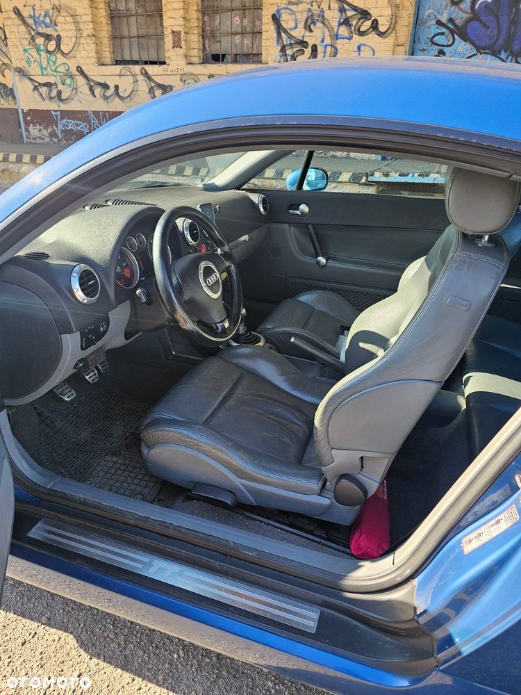 Audi TT Coupé 1.8T - 14