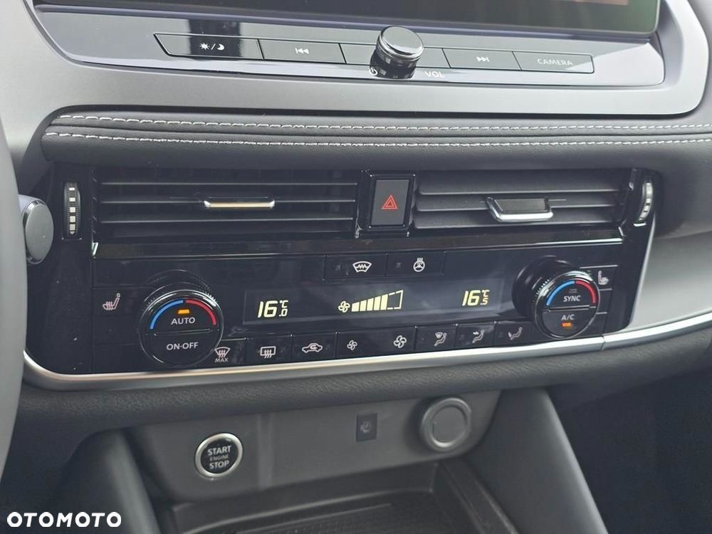 Nissan Qashqai 1.3 DIG-T mHEV N-Connecta Xtronic - 15