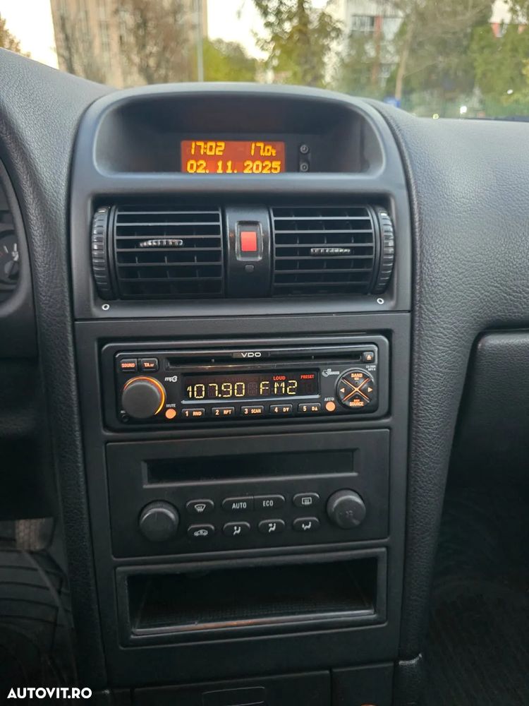 Opel Astra Classic 1.6i - 10