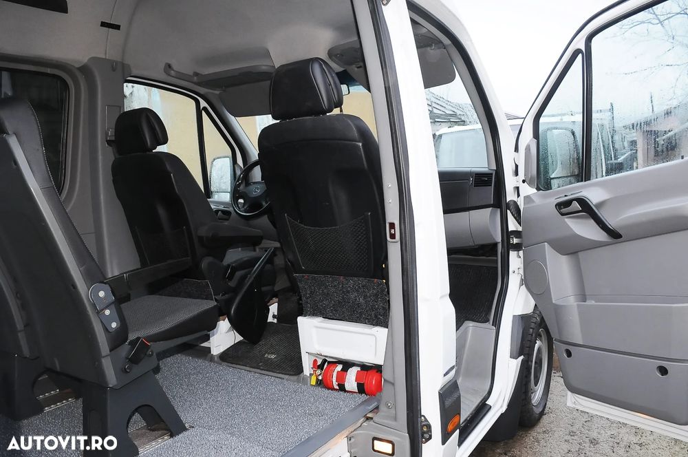 Mercedes-Benz Sprinter - 11