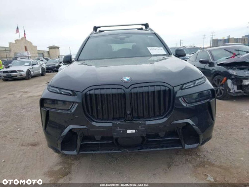 BMW X7 - 8
