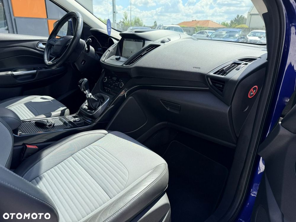 Ford Kuga 2.0 TDCi 4x2 Titanium - 11