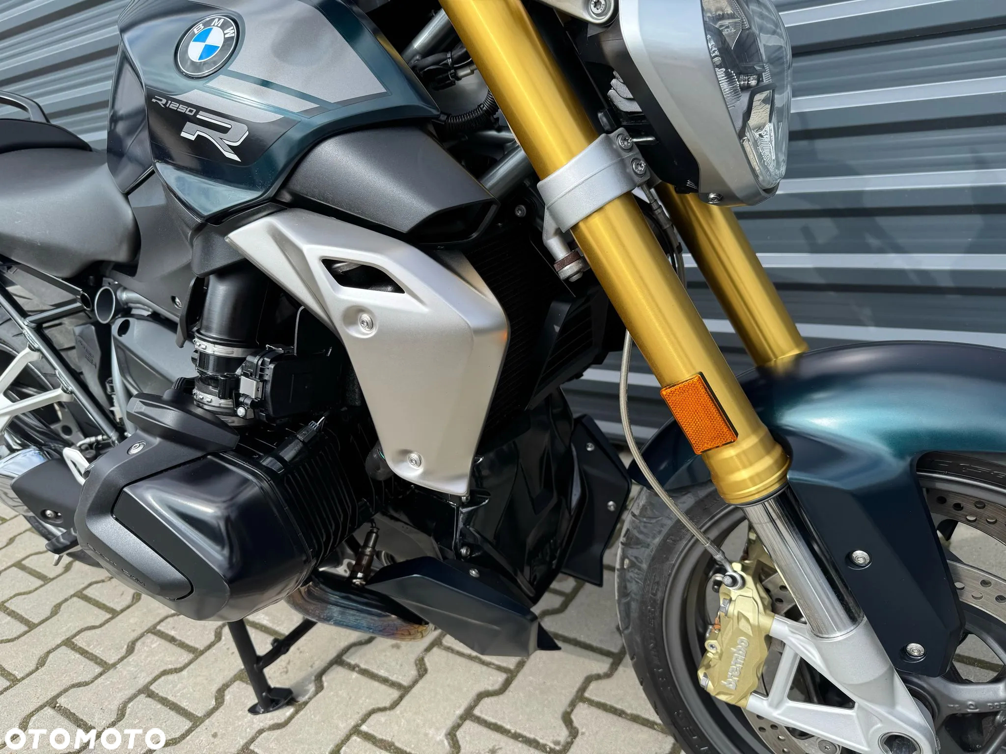 BMW R - 16