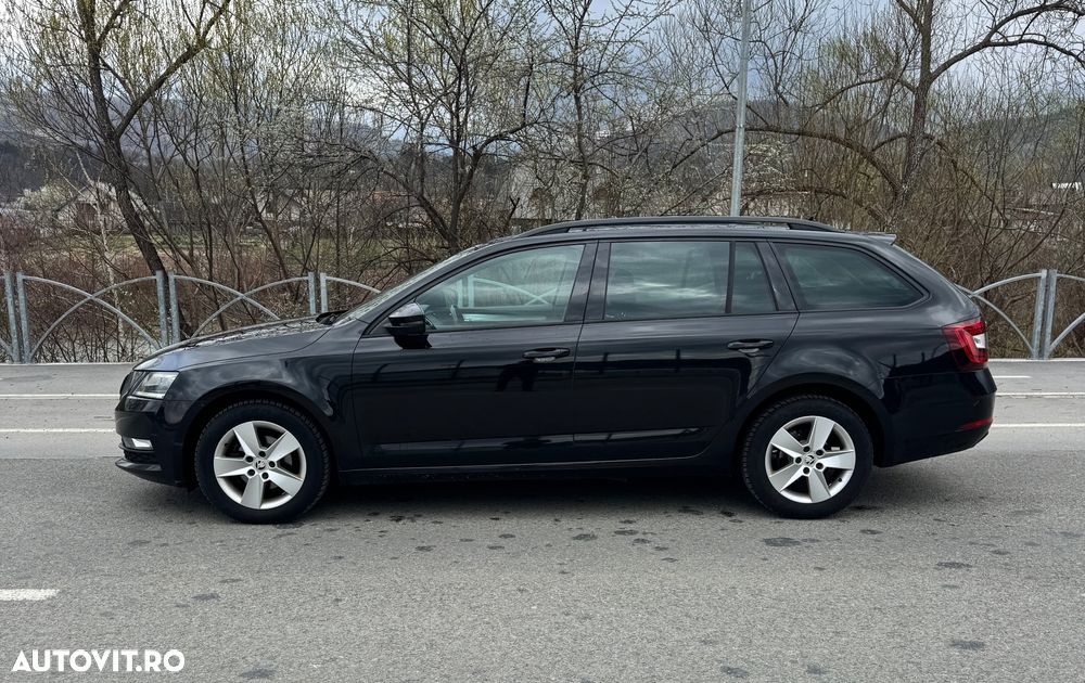 Skoda Octavia 1.6 TDI DSG Ambition - 9