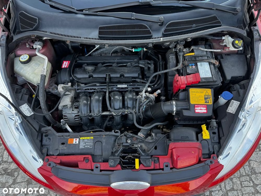 Ford Fiesta 1.25 Champions Edition - 38
