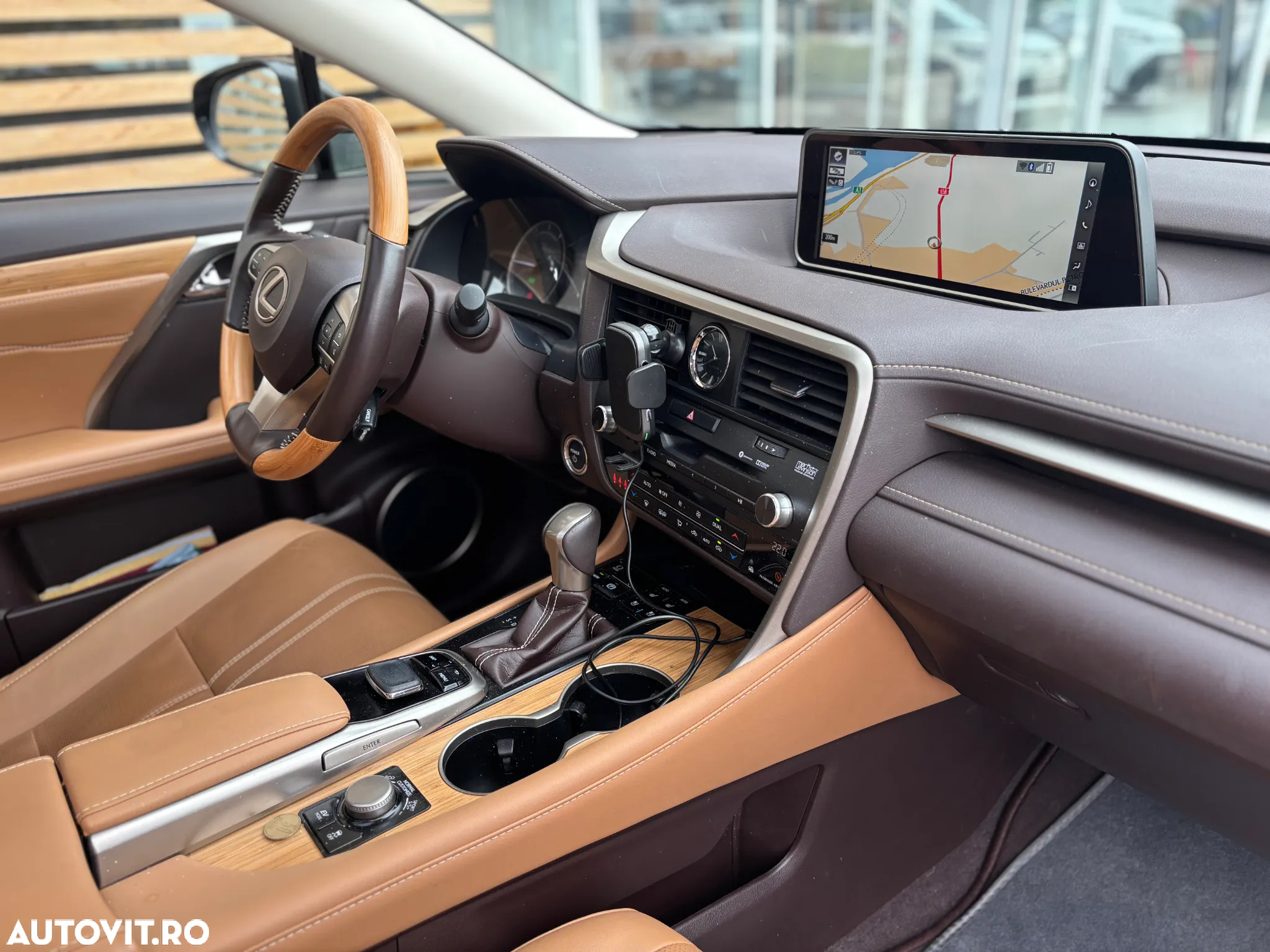 Lexus Seria RX 450h Aut. Luxury (trapa panoramica) - 13