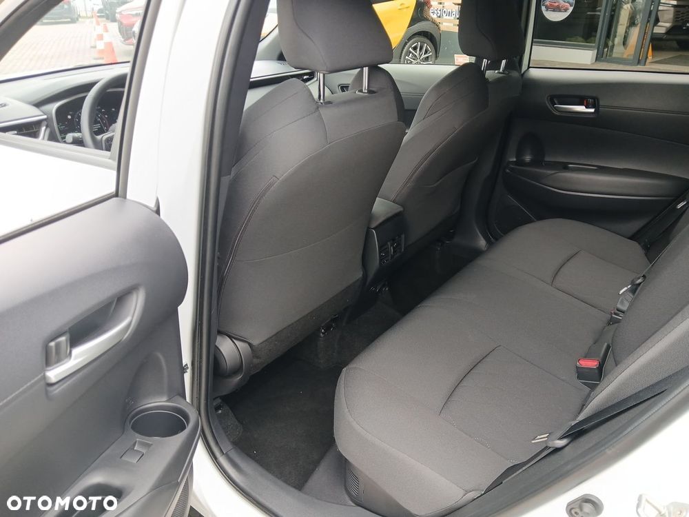 Toyota Corolla Cross - 40