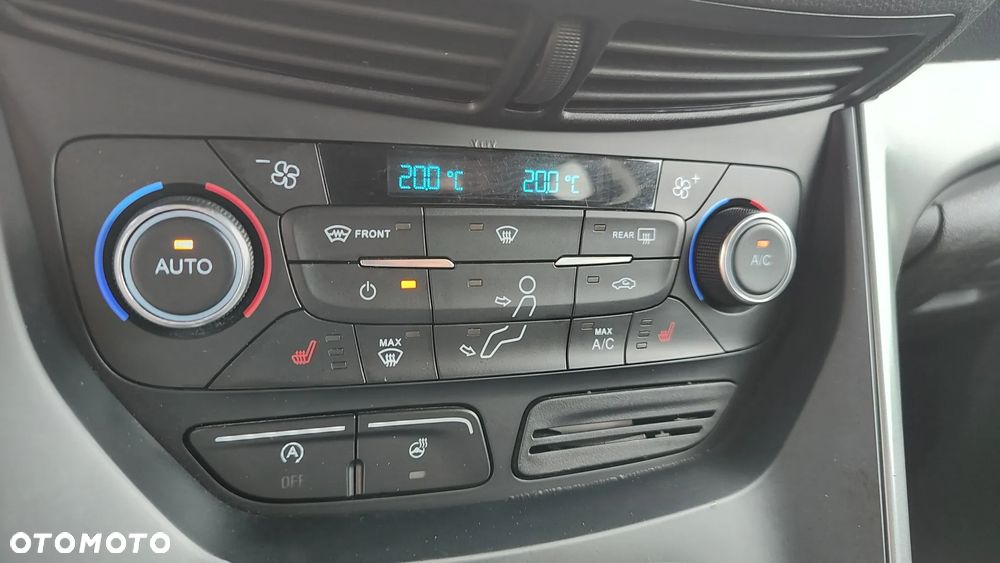 Ford Kuga 2.0 TDCi 4x4 Titanium - 17