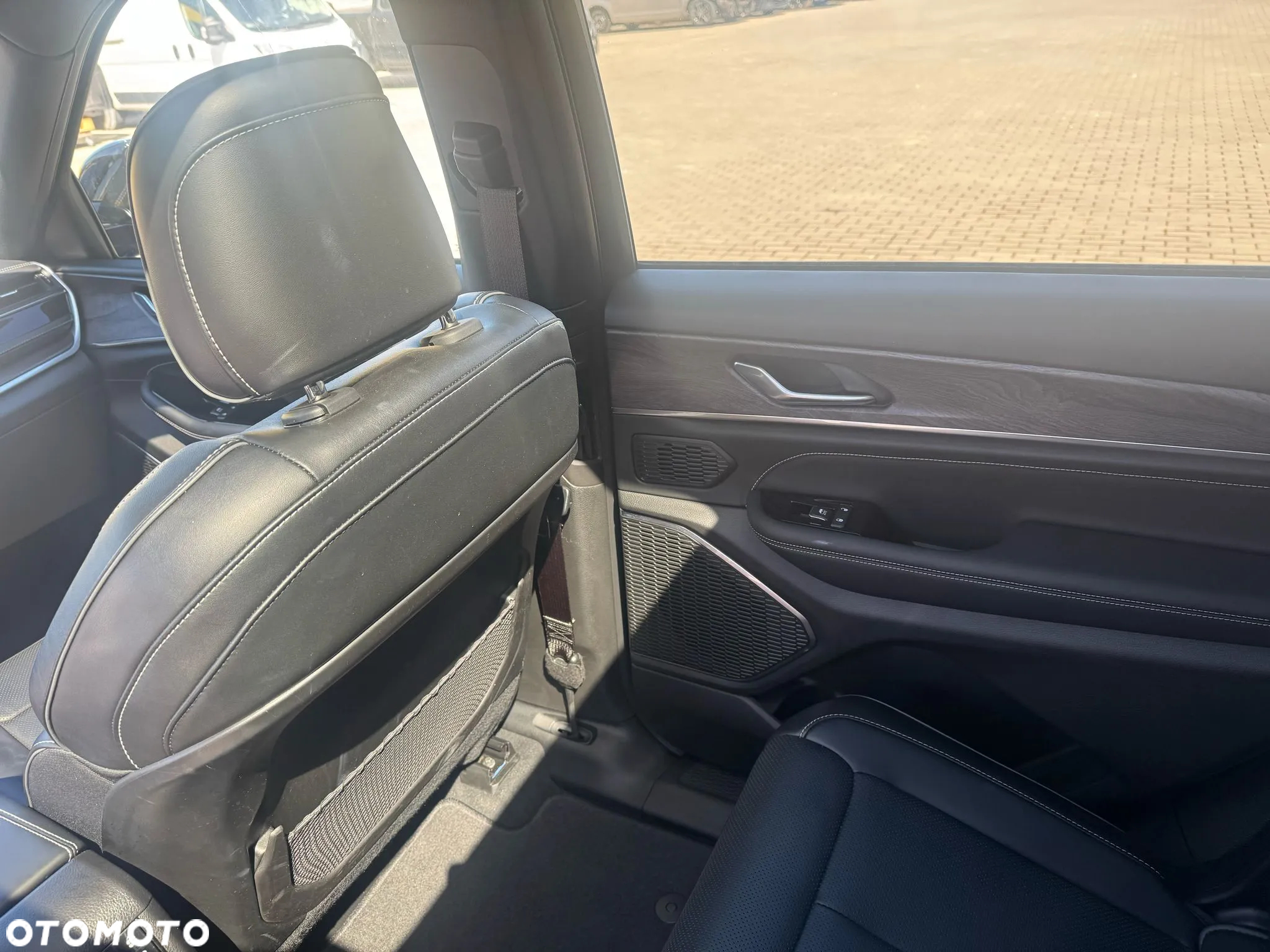 Jeep Inny - 16
