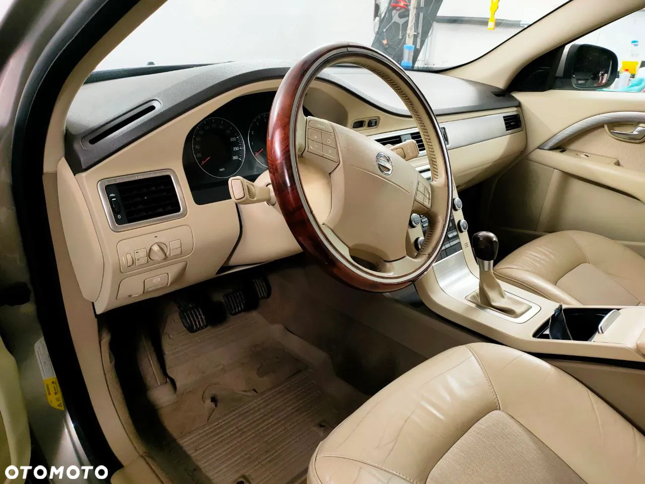 Volvo V70 2.0 Momentum - 15