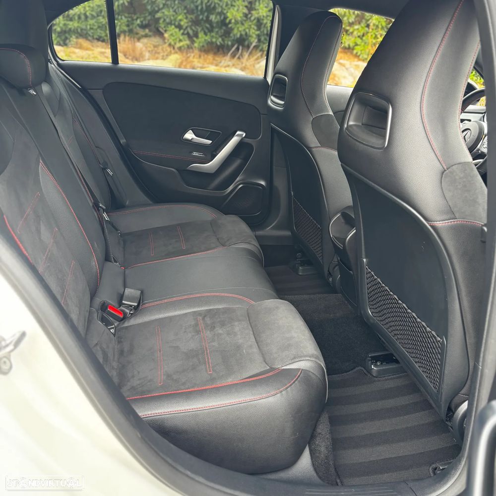 Mercedes-Benz A 200 7G-DCT AMG Line - 23