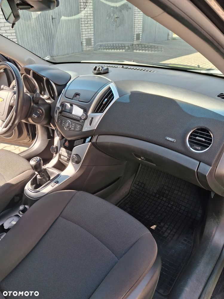 Chevrolet Cruze 1.4 T LT - 8