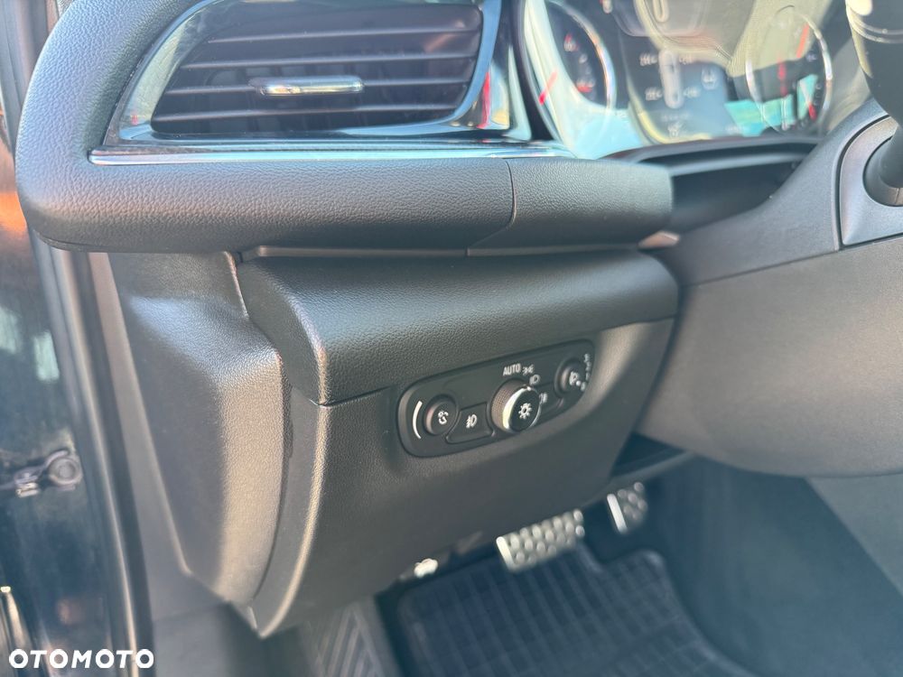 Opel Insignia 2.0 CDTI Elite S&S - 13