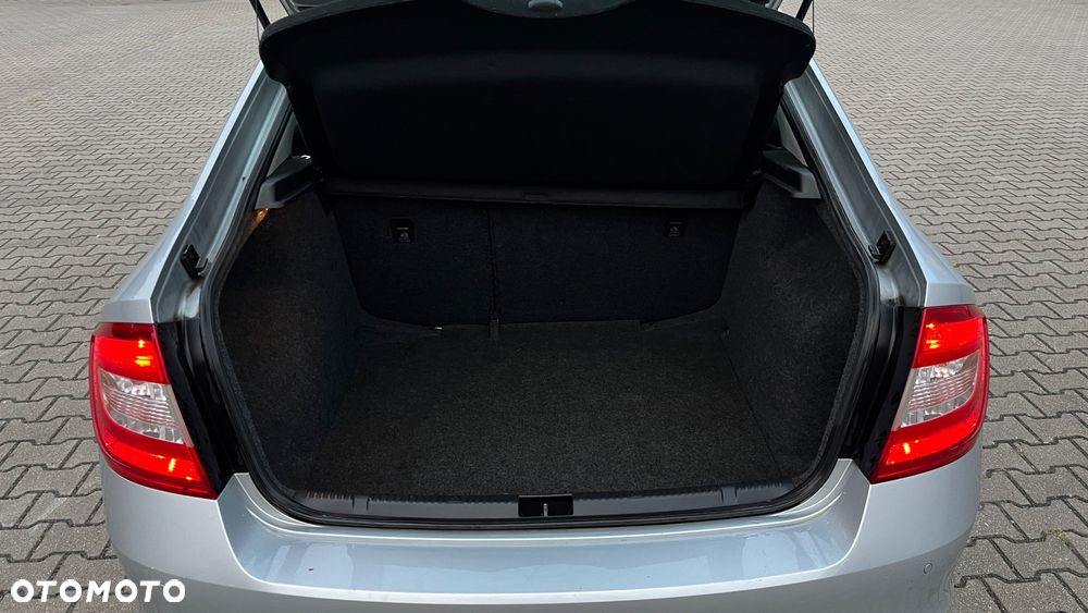 Skoda RAPID 1.2 TSI Active - 19