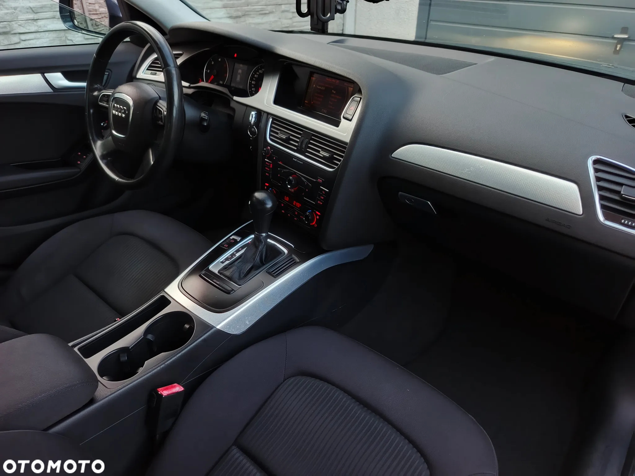 Audi A4 Avant 2.0 TDI Multitronic - 30