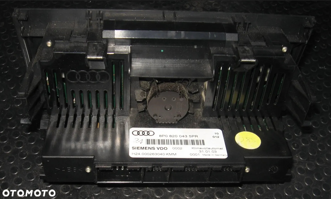 panel klimatyzacji AUDI A3 8P 8P08200435PR - 2