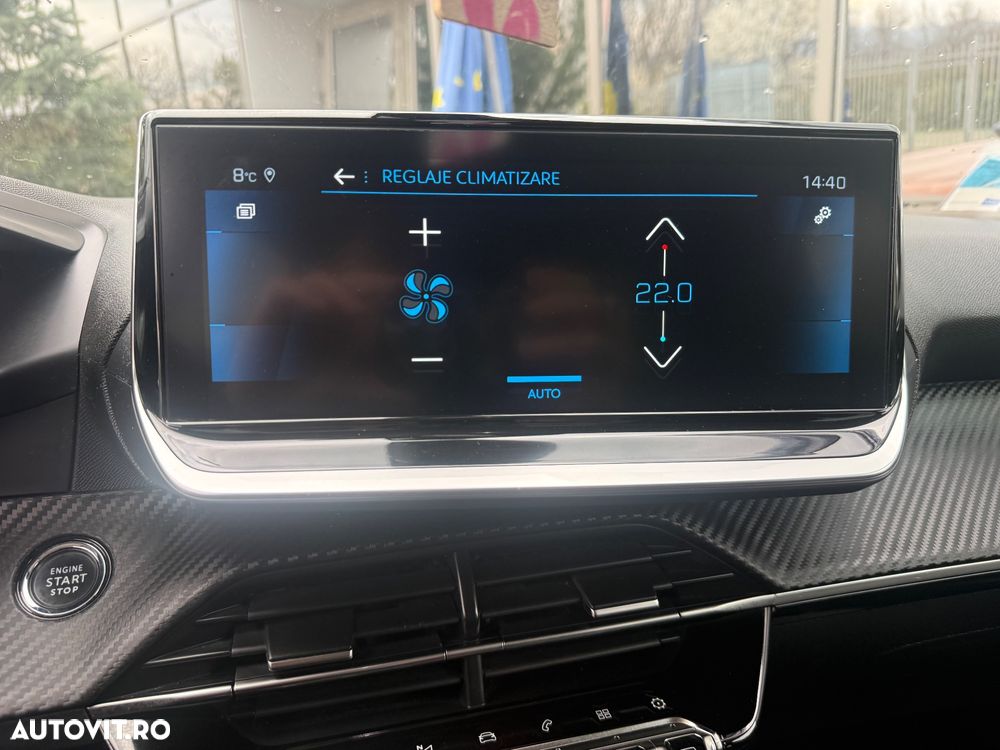 Peugeot 2008 PureTech 130 EAT8 Allure Pack - 12