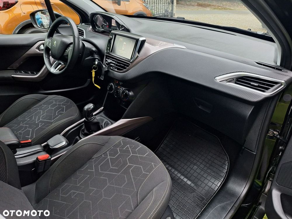 Peugeot 2008 1.6 e-HDi Active S&S - 14