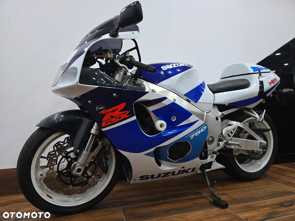 Suzuki GSX-R - 9
