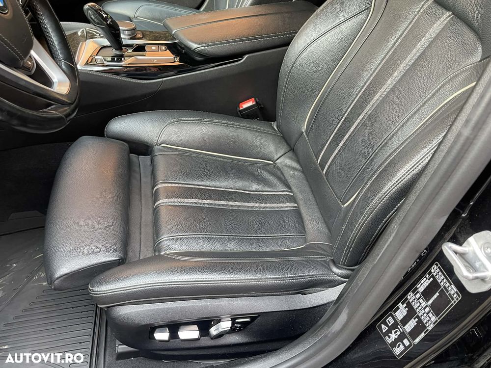 BMW Seria 5 540i xDrive Aut. Luxury Line - 13