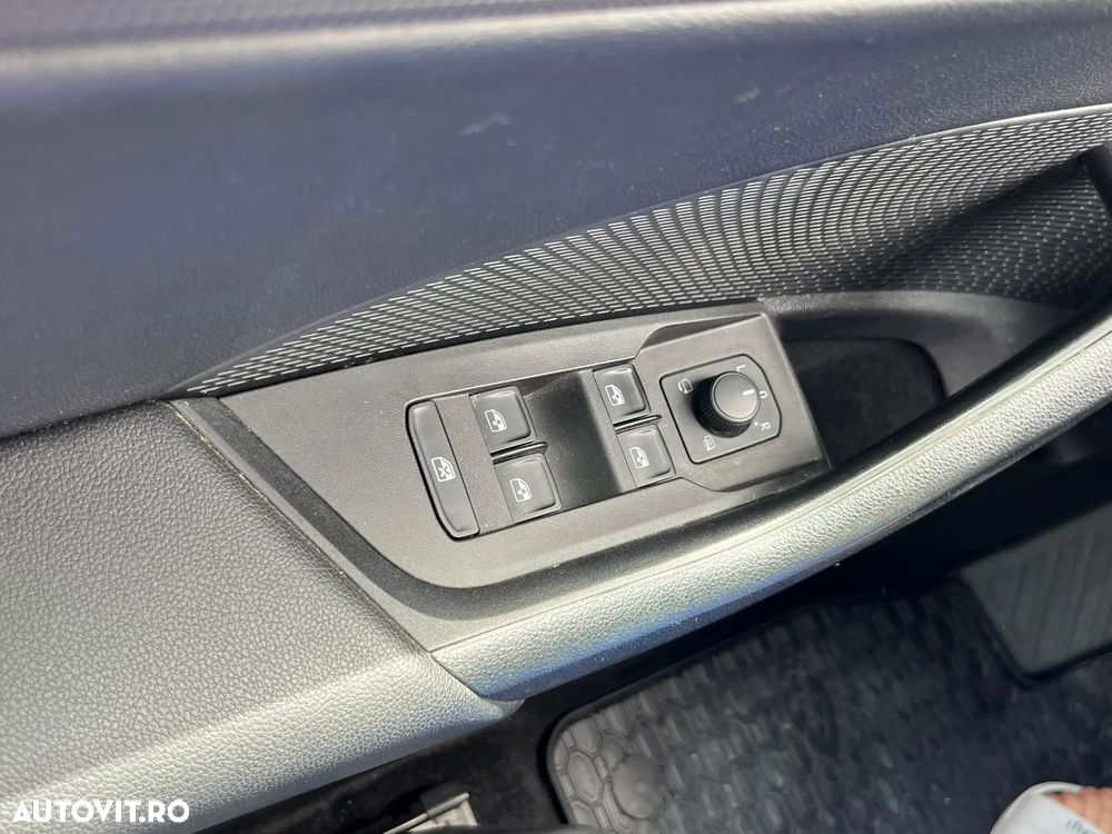 Skoda Octavia 2.0 TDI DSG Ambition - 25