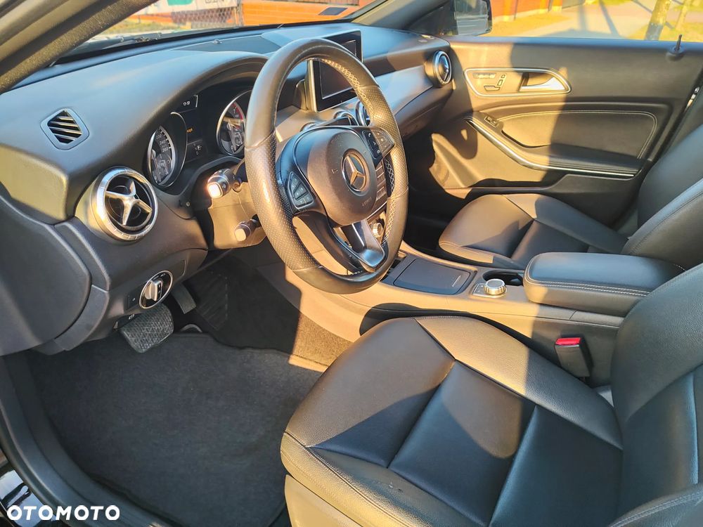 Mercedes-Benz CLA - 19