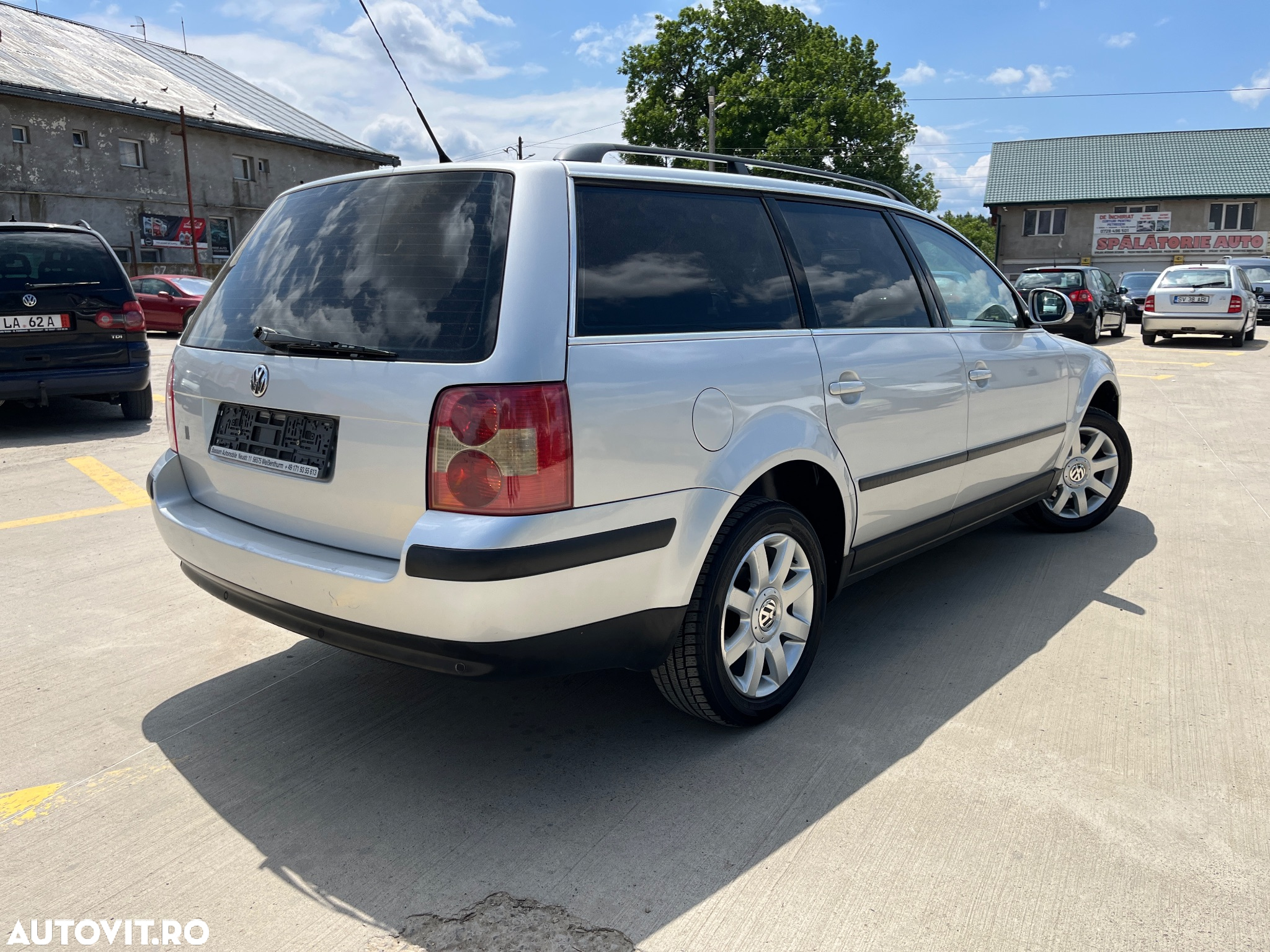 Volkswagen Passat Variant 1.9TDI Trendline Aut - 4