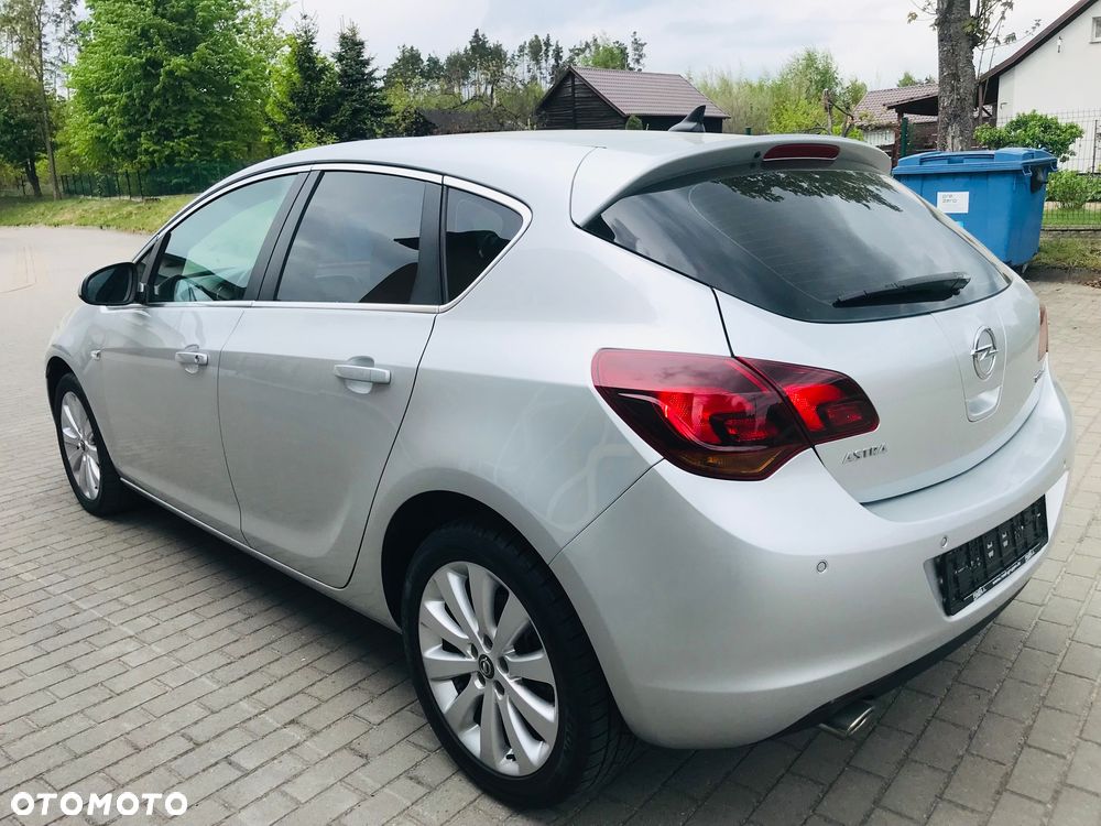 Opel Astra - 4