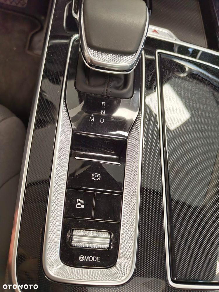 Hongqi HS5 2.0T Executive AWD - 25