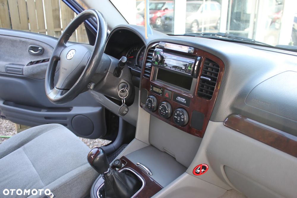 Suzuki Grand Vitara - 17