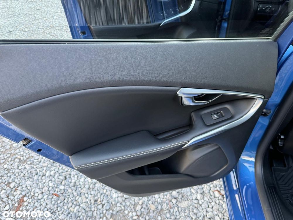 Volvo V40 D2 Drive-E Kinetic - 28